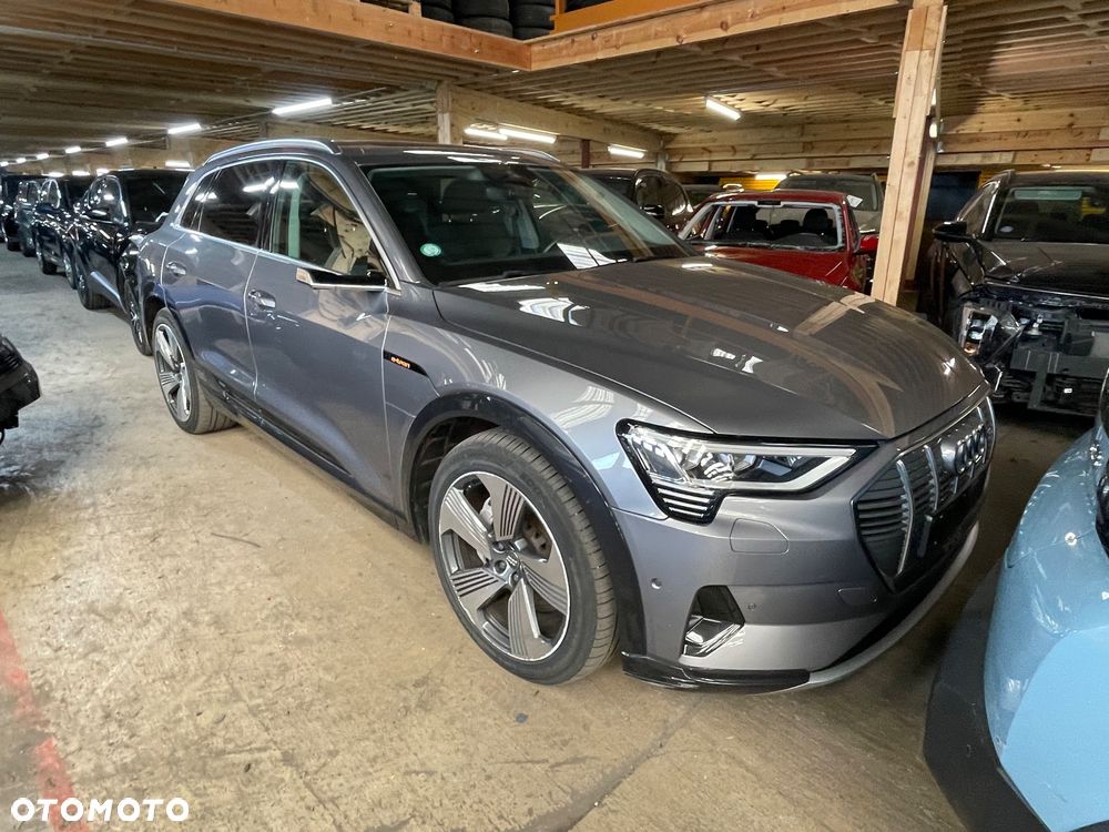 Audi Q6 e-tron - 3