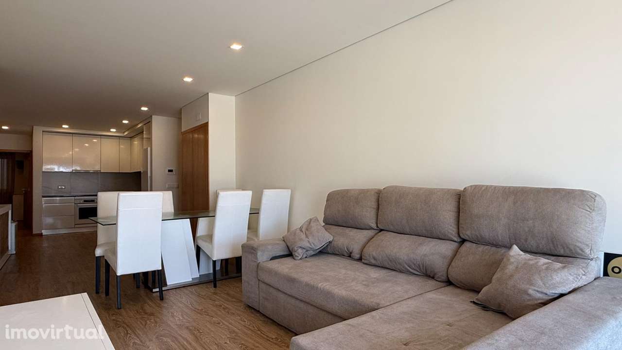 Apartamento T2+1 (Avenida dos Banhos) - Grande imagem: 3/14