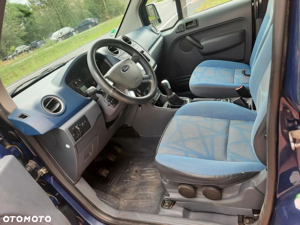 Ford Transit Connect - 11