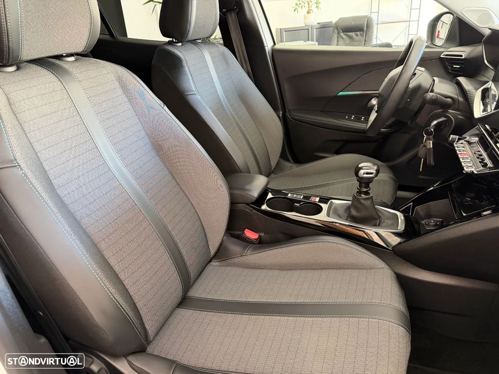 Peugeot 2008 1.2 PureTech Allure - 22