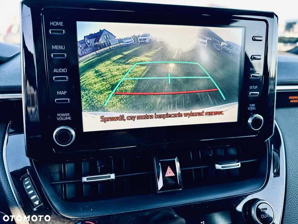Toyota Corolla 1.8 Hybrid Comfort - 24