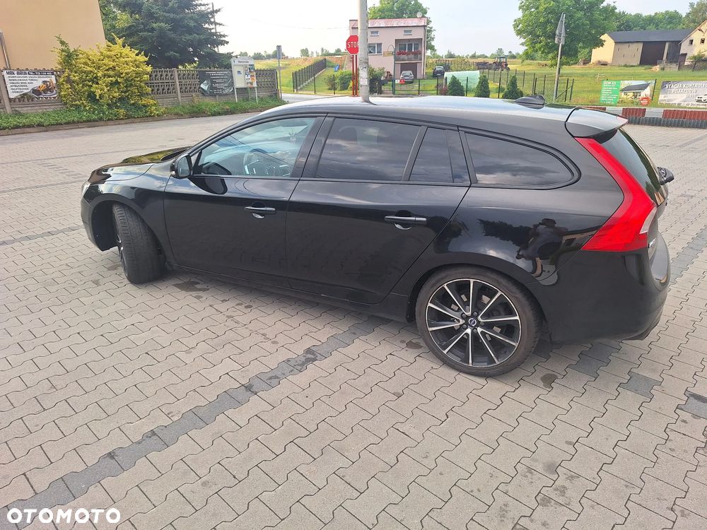 Volvo V60 T3 Drive-E Momentum - 5