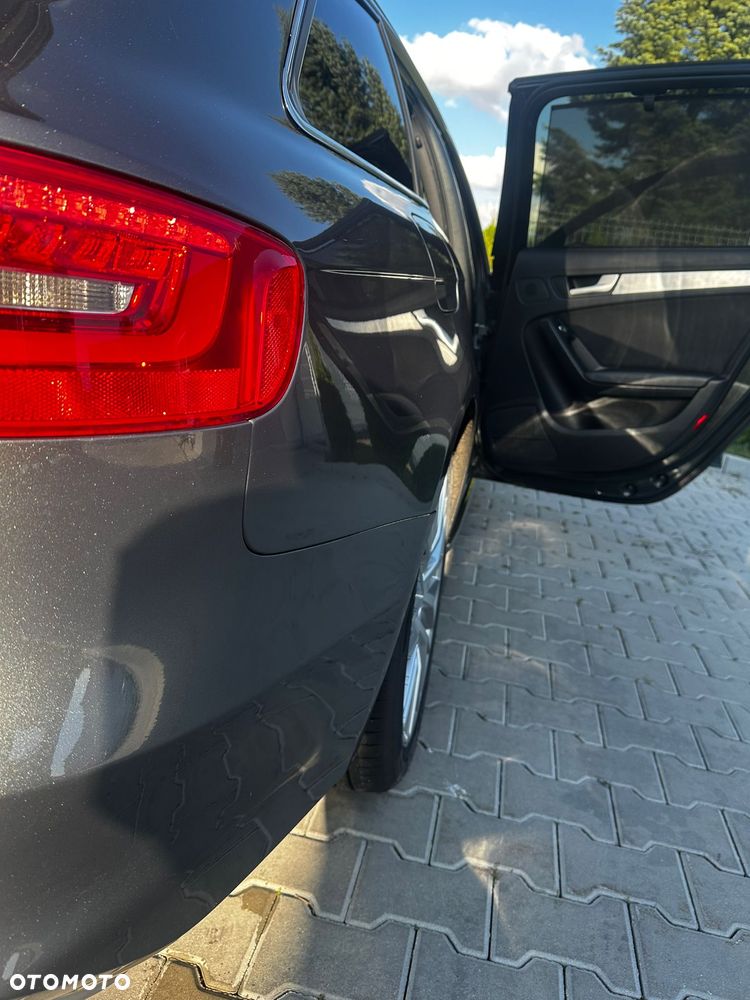 Audi A4 Avant 2.0 TDI DPF clean diesel quattro S tronic S line Sportpaket - 13