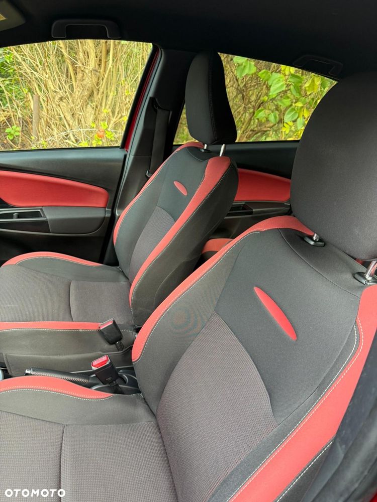 Toyota Yaris - 14