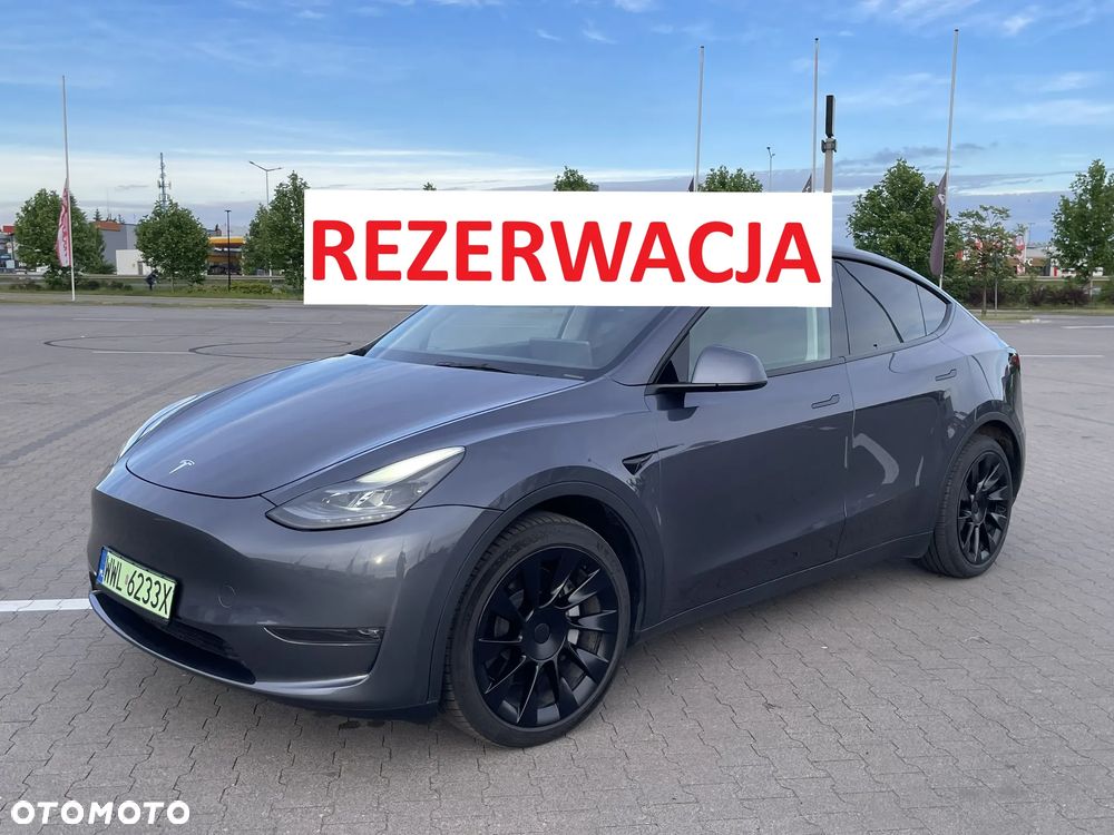 Tesla Model Y Long Range AWD - 1