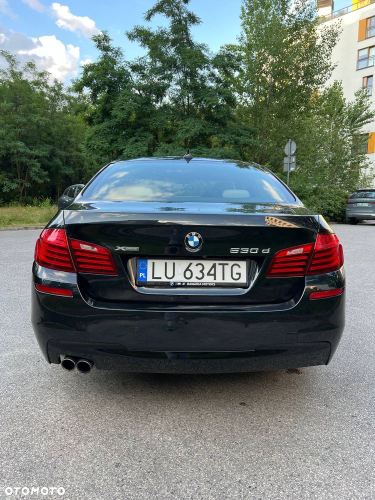 BMW Seria 5 530d xDrive Luxury Line - 11