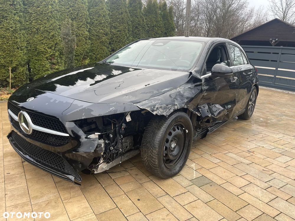 Mercedes-Benz Klasa A 180 d Progressive 8G-DCT - 14