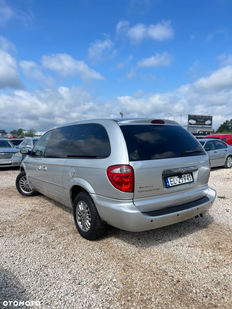 Chrysler Grand Voyager - 3