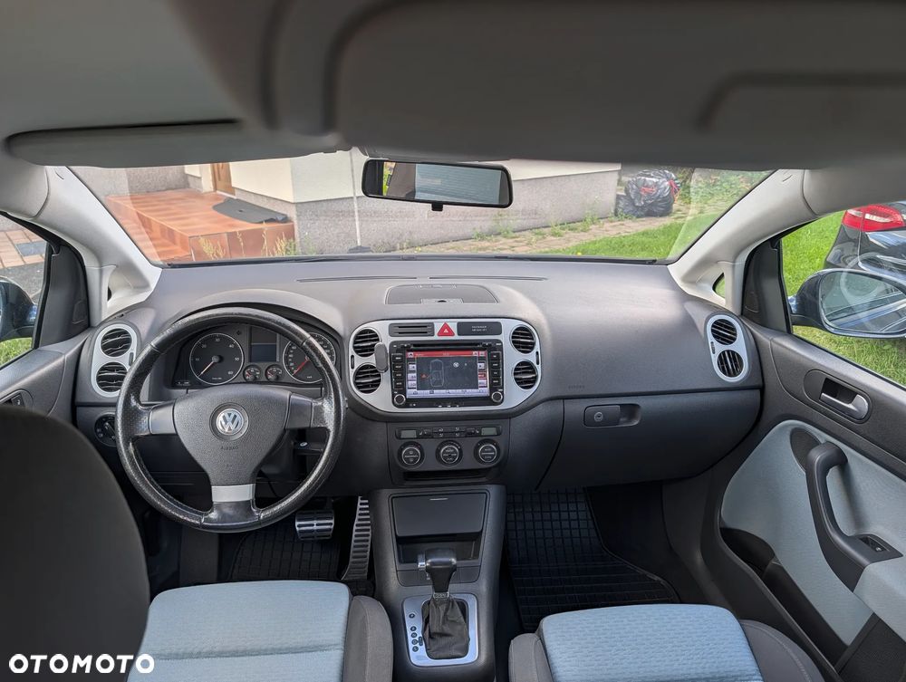 Volkswagen Golf Plus - 13