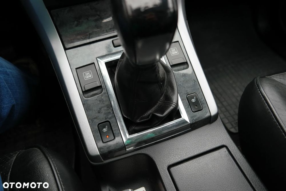 Suzuki Grand Vitara 2.4 De Luxe - 29