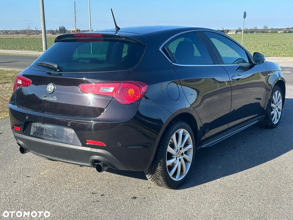 Alfa Romeo Giulietta 2.0 JTDM 16V - 3