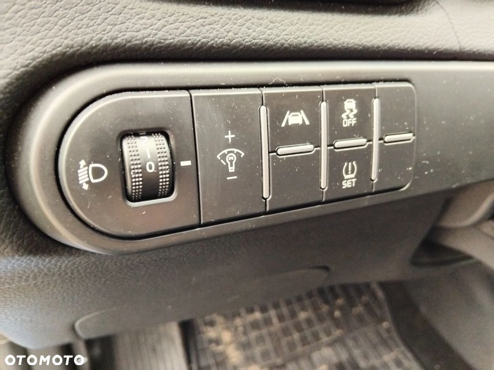 Kia XCeed 1.5 T-GDI M DCT - 11