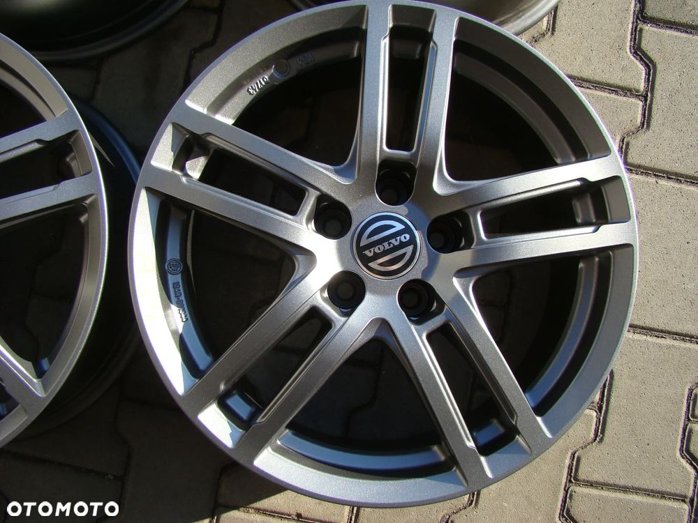 a31 5x108 Volvo XC40 XC60 XC70 S40 V40 S60 V60 S80 V70 S90 V90 C70 7Jx17 niemontowane - 3
