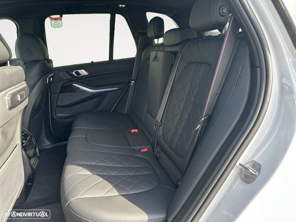 BMW X5 50 e xDrive Edição Desportiva M - 13