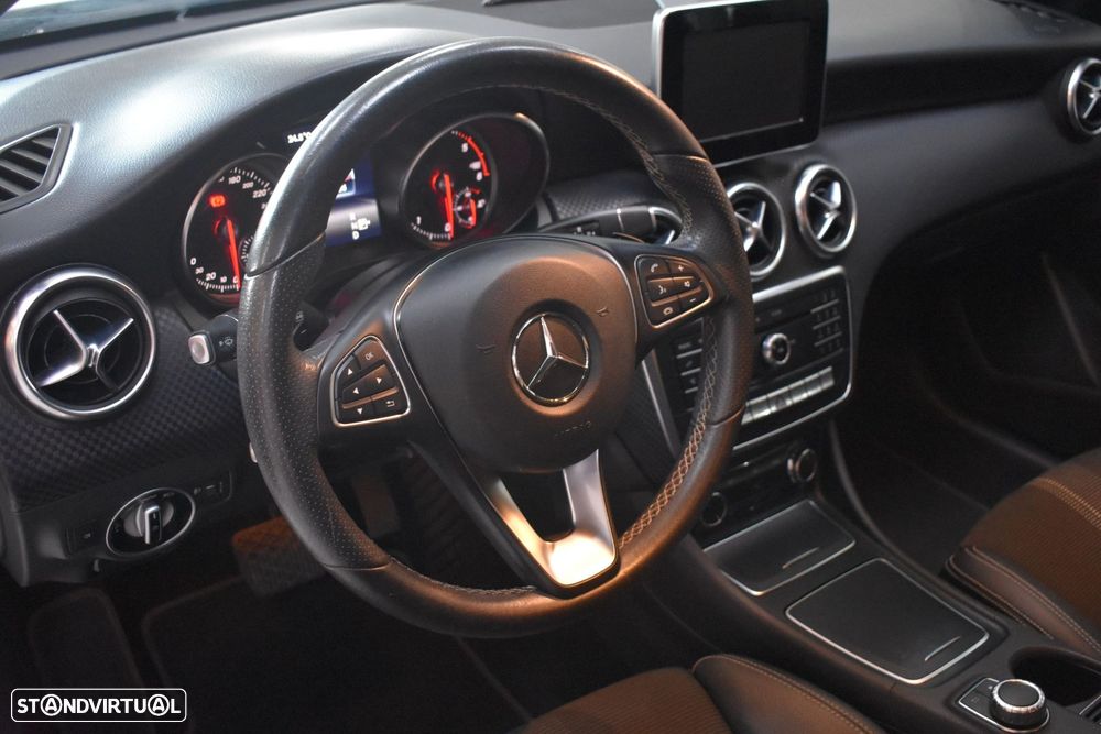 Mercedes-Benz A 180 d Urban - 31