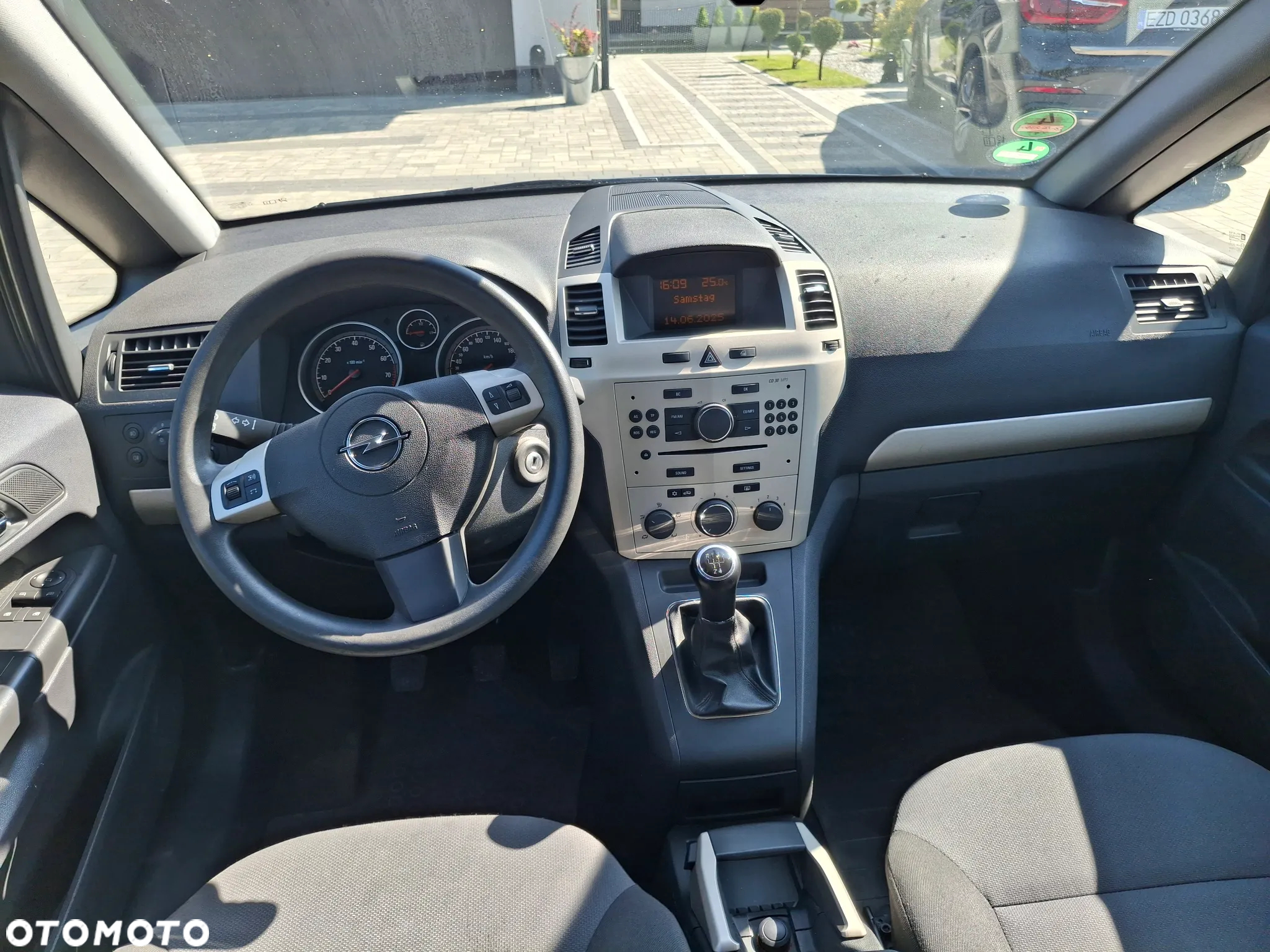 Opel Zafira 1.8 - 6