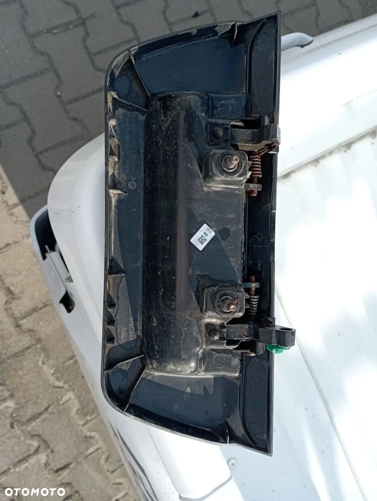KLAMKA KLAPY PAKI BAGAŻNIKA - 3