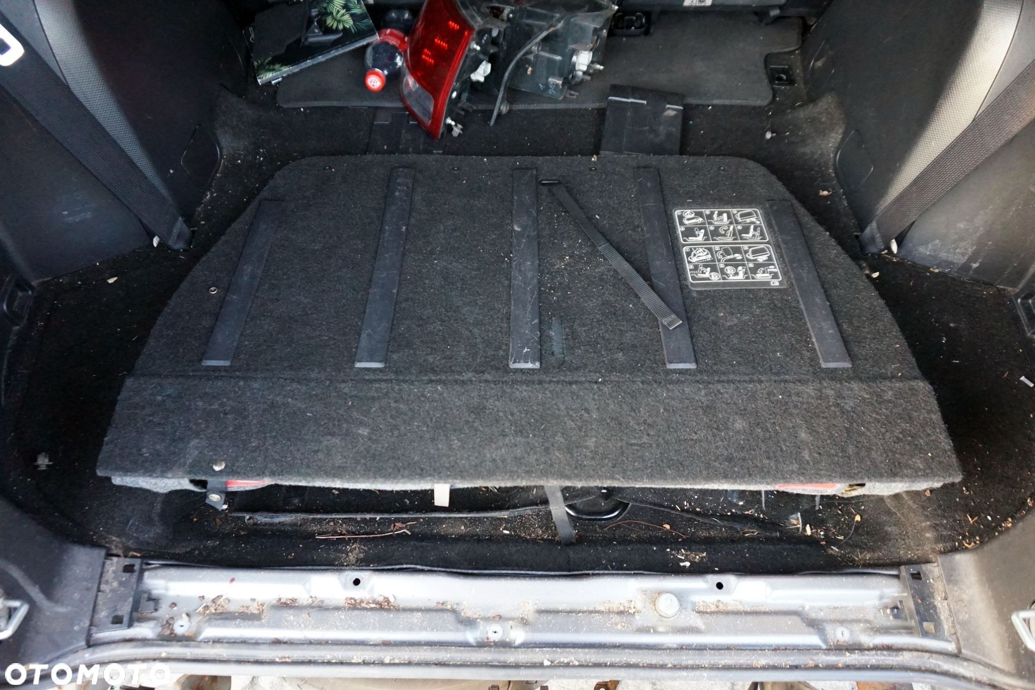 FOTELE III RZĄD C-CROSSER   4007 OUTLANDER II CITROEN 2007-2012 - 1