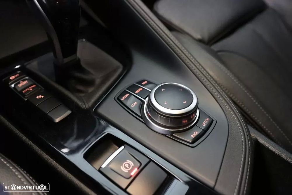 BMW X2 18 d sDrive Auto Pack M - 14