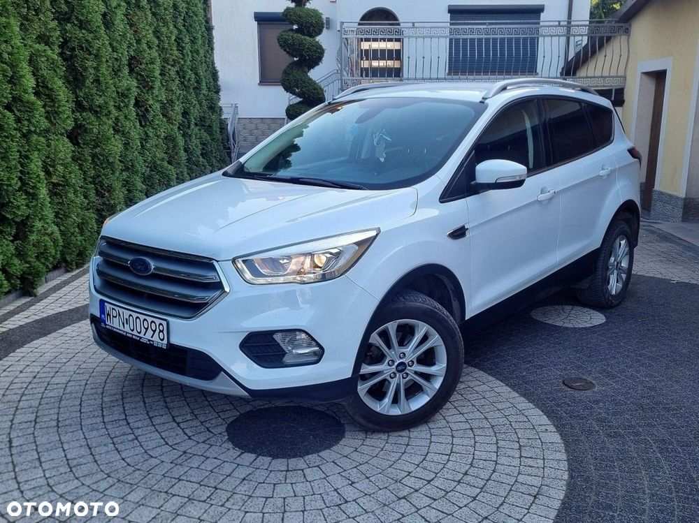 Ford Kuga - 1