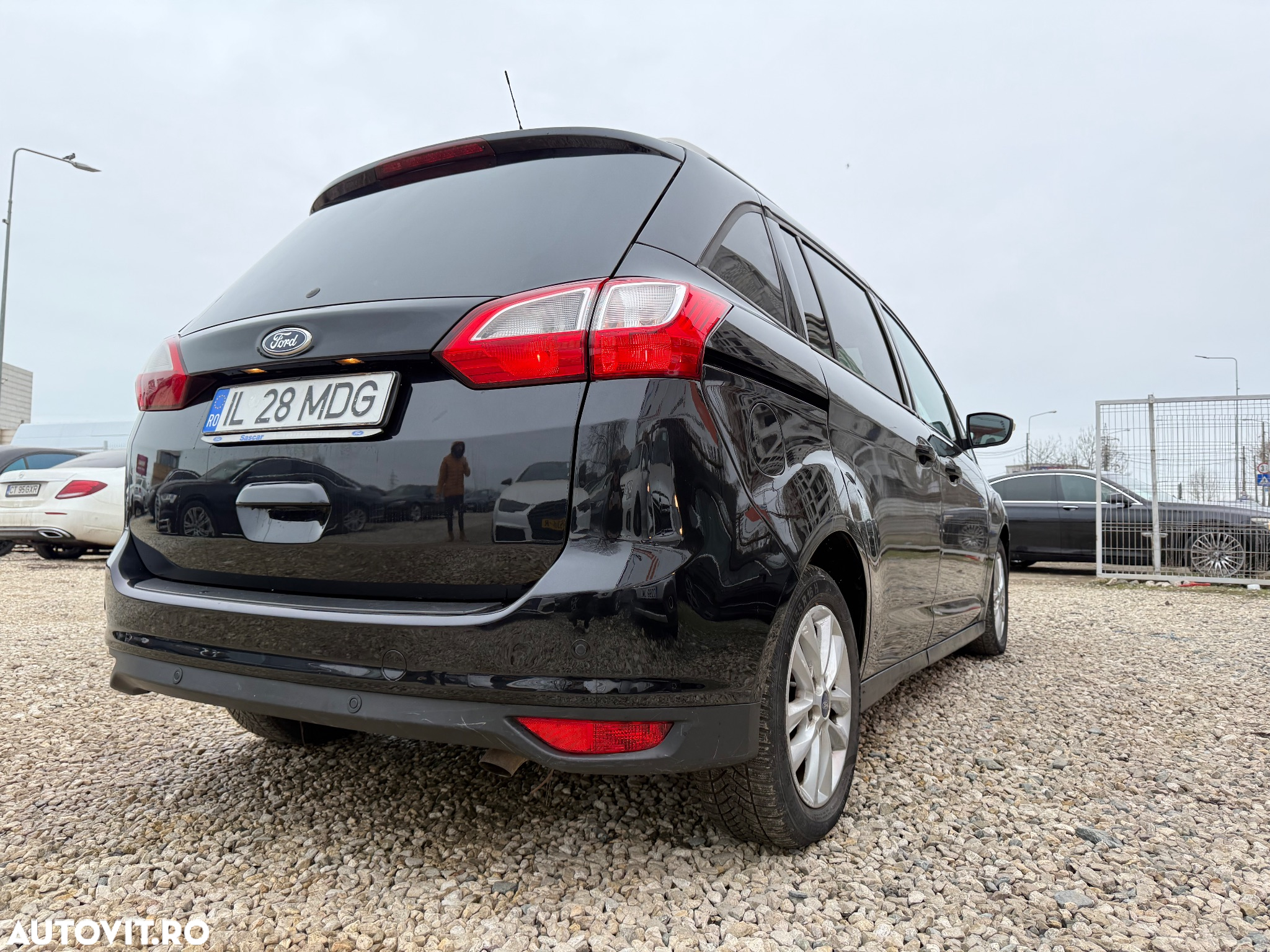 Ford Grand C-Max - 24