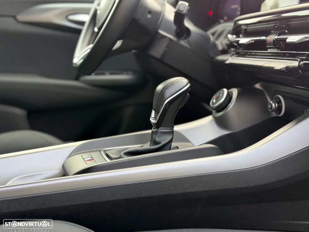 Alfa Romeo Tonale 1.3 Plug-In Hybrid TI e-AWD - 28