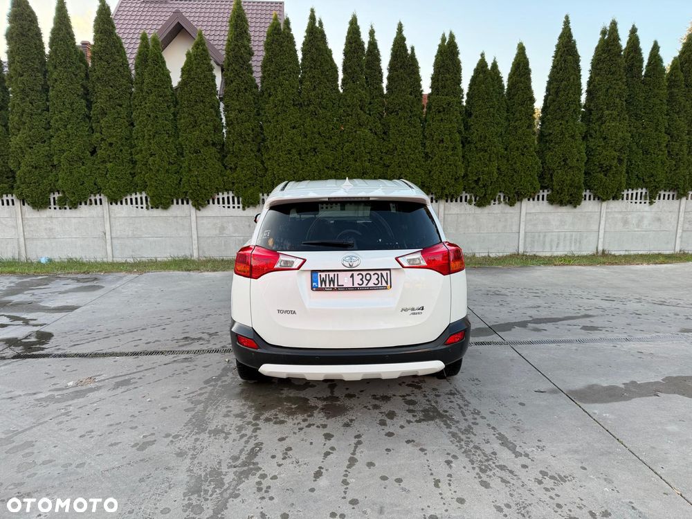 Toyota RAV4 - 8