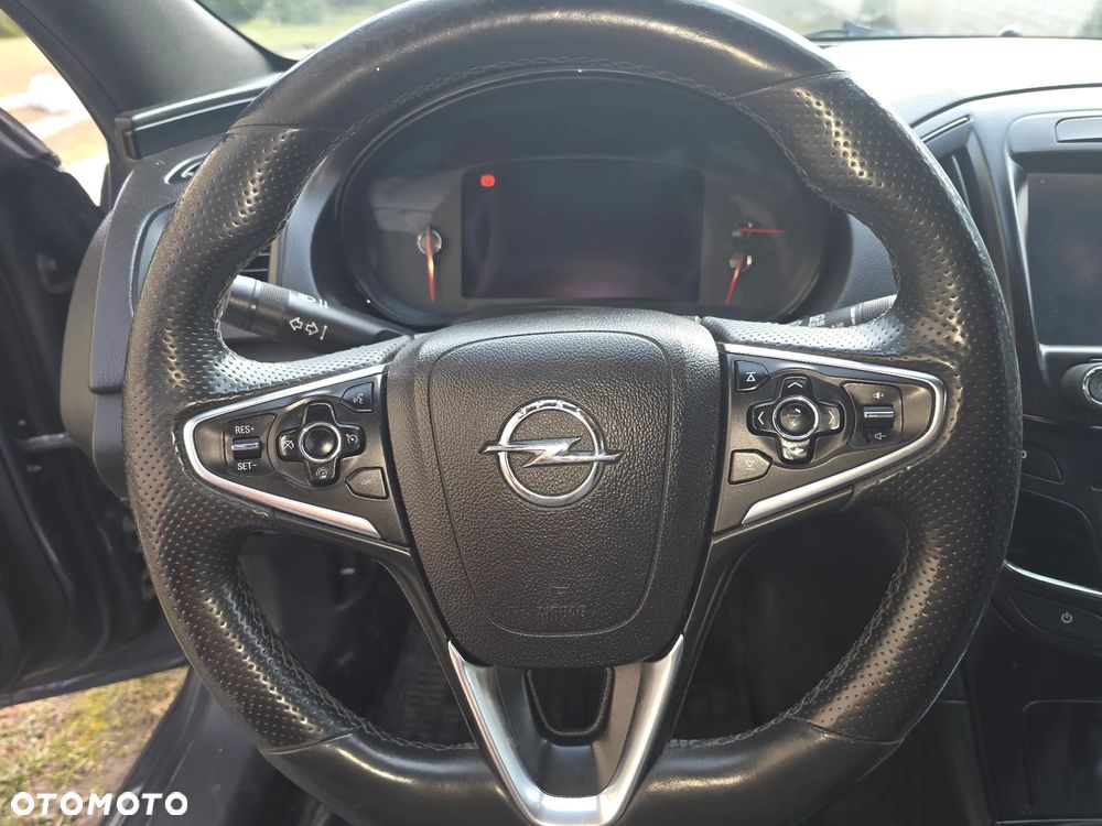 Opel Insignia - 21