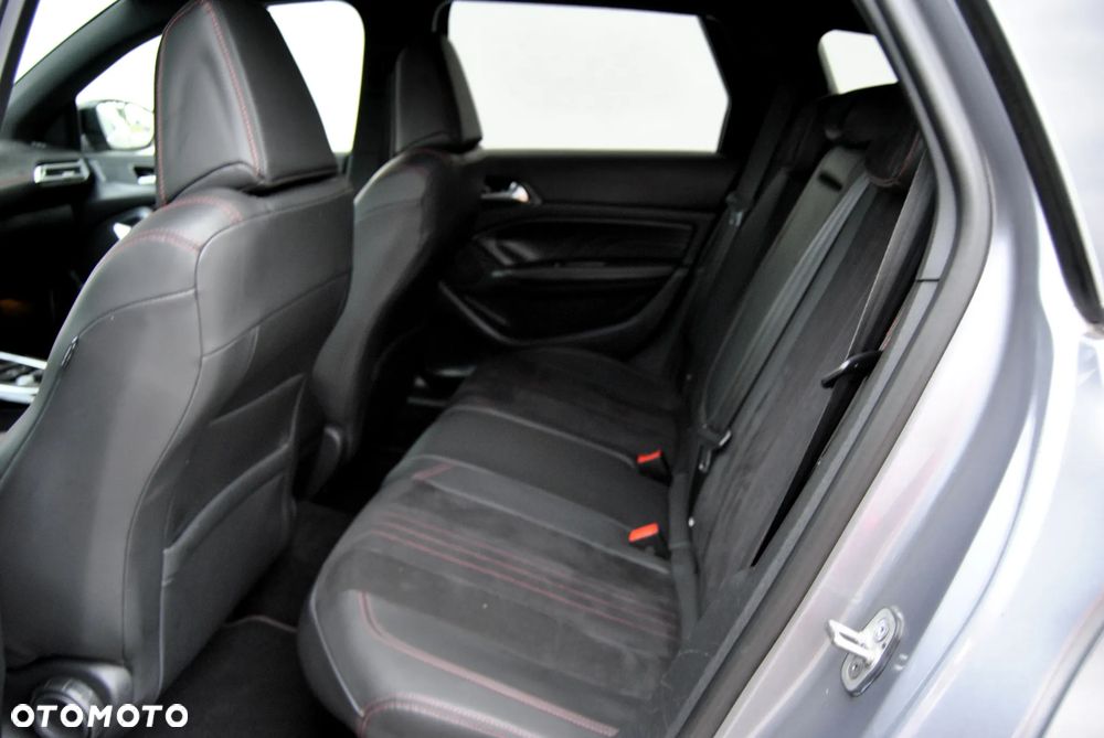 Peugeot 308 - 18