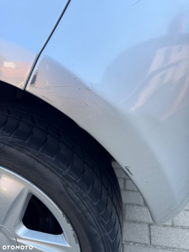 Renault Clio 1.6 16V Extreme - 32