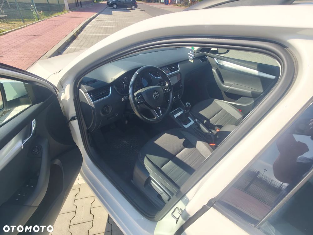 Skoda Octavia 1.6 TDI Active - 6