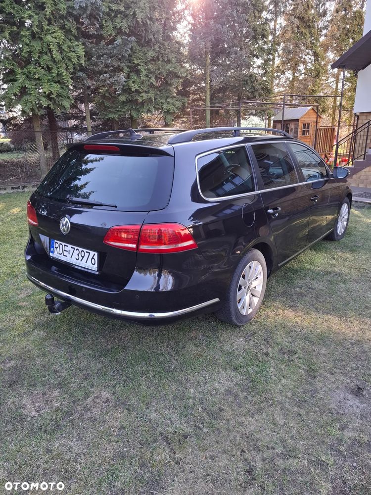 Volkswagen Passat 2.0 TDI Comfortline DSG - 5