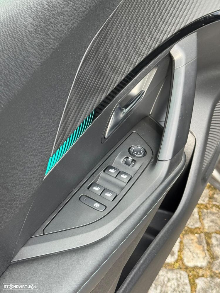 Peugeot 2008 1.5 BlueHDi Allure Pack EAT8 - 14