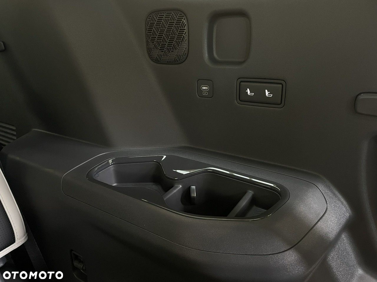 Kia EV9 99.8kWh GT-Line AWD - 40
