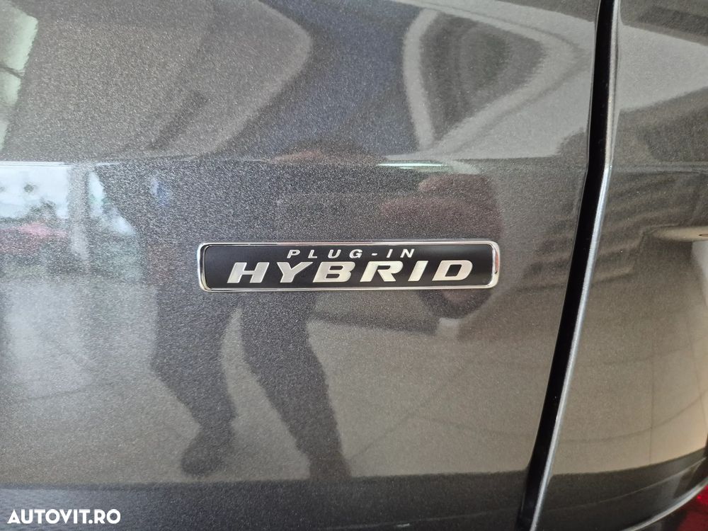 Ford Kuga 2.5 Duratec FWD PHEV Titanium - 35