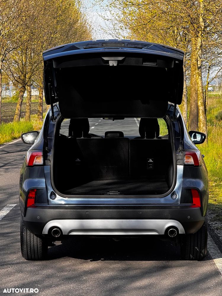 Ford Kuga - 16