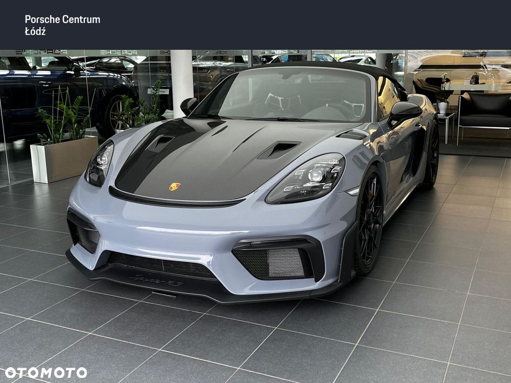 Porsche 718 Spyder - 1