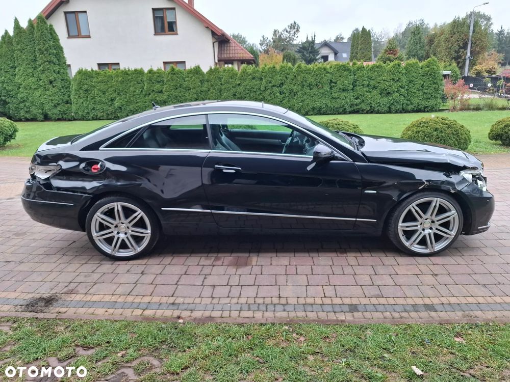 Mercedes-Benz Klasa E - 9