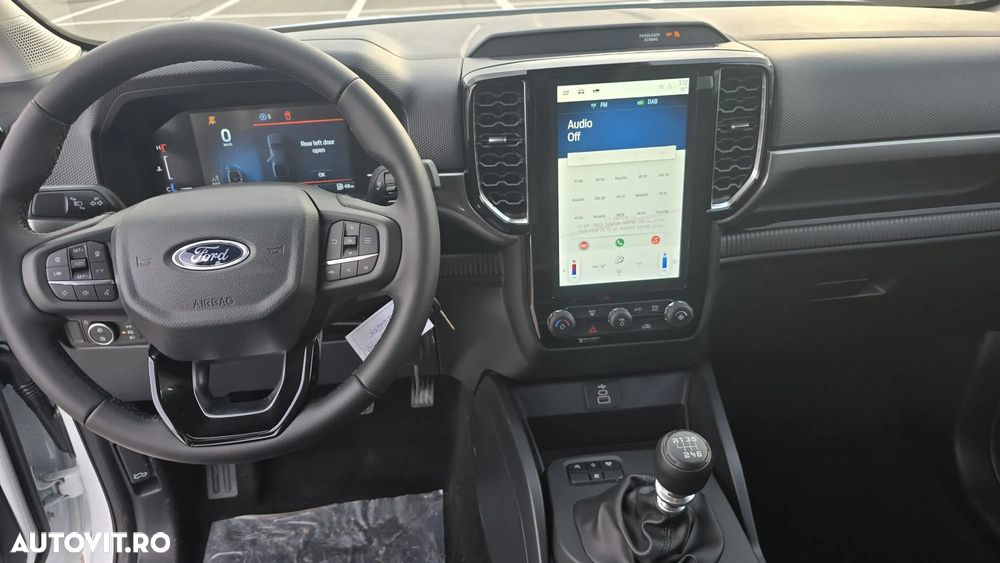 Ford Ranger XLT - 26