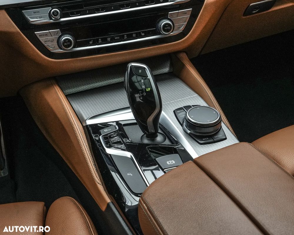 BMW Seria 5 520d AT - 19