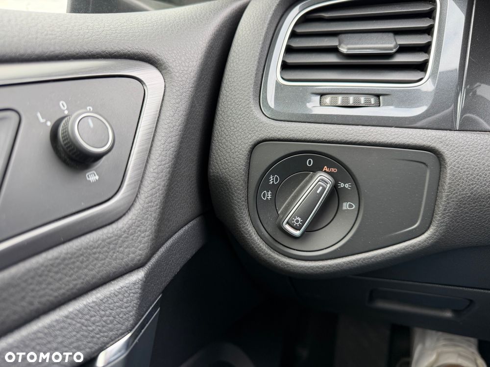 Volkswagen Golf - 20