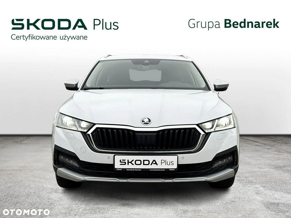 Skoda Octavia 2.0 TSI 4x4 Scout DSG - 8