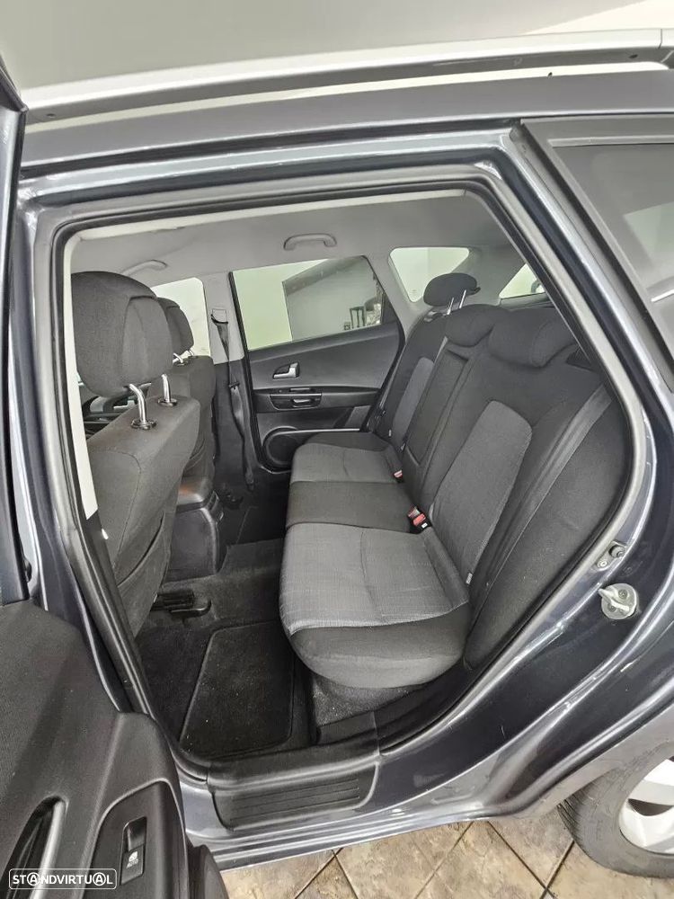 Kia Ceed SW 1.4 CVVT EX ISG - 27