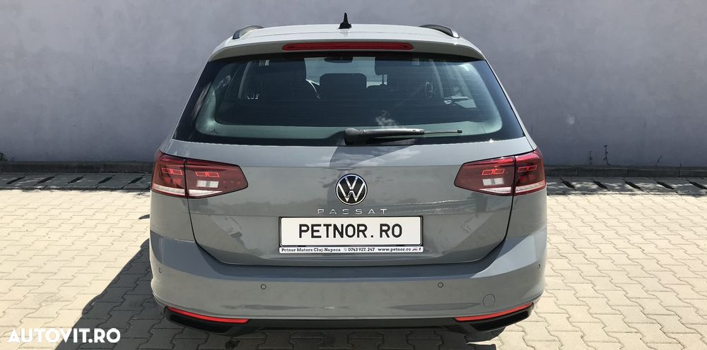 Volkswagen Passat - 13