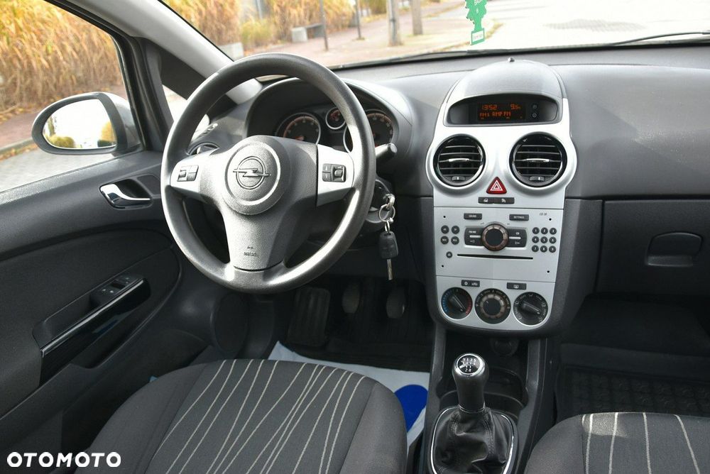 Opel Corsa - 10