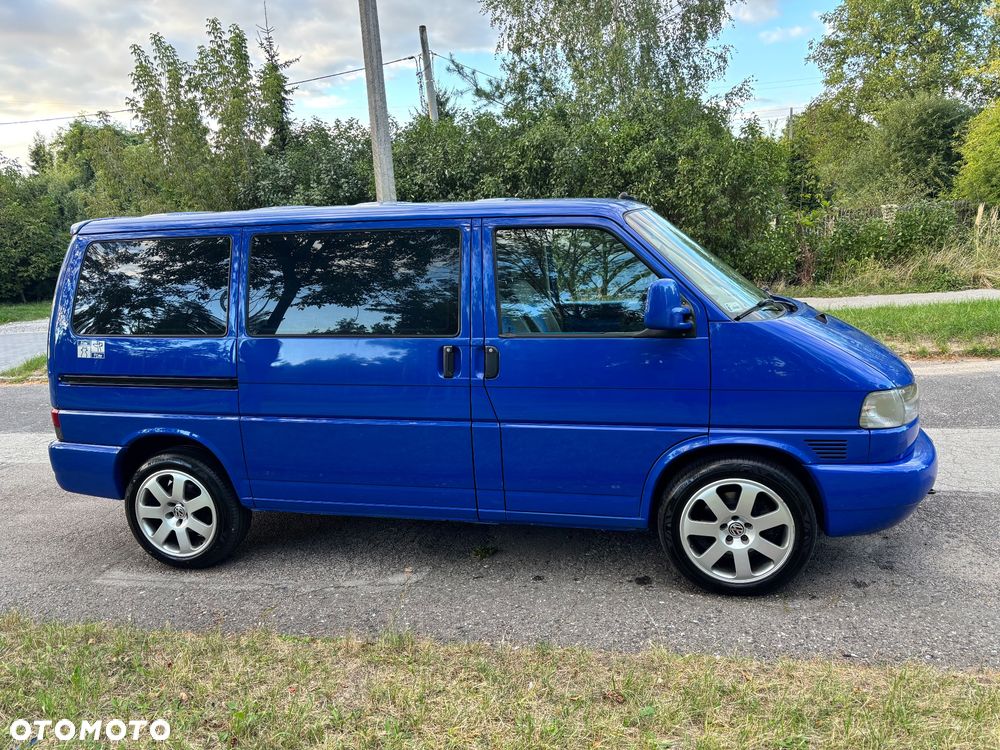 Volkswagen Multivan - 17