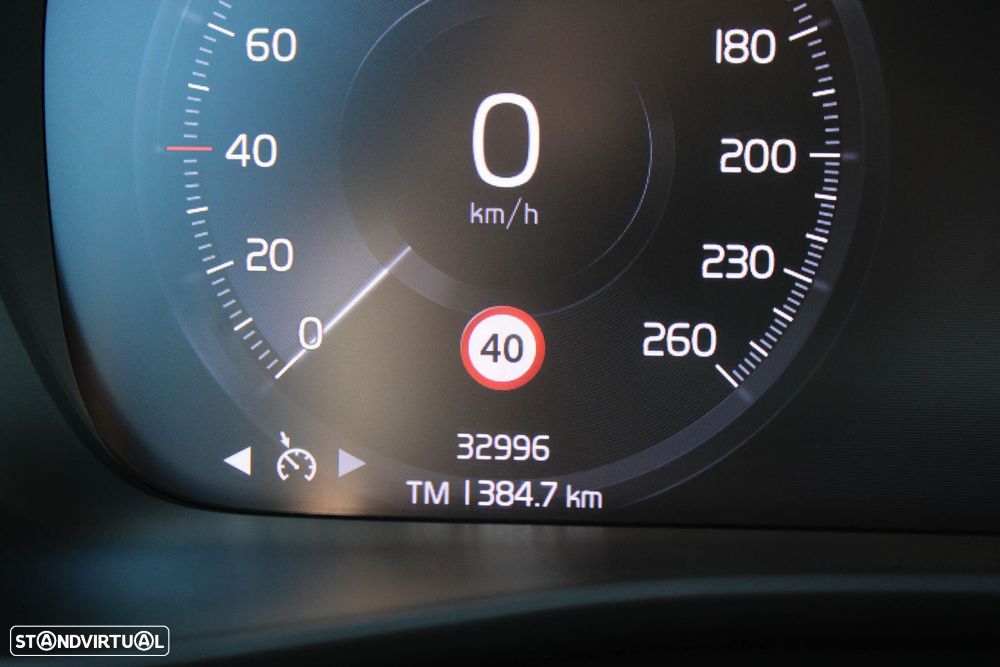 Volvo XC 40 1.5 T2 Momentum - 25