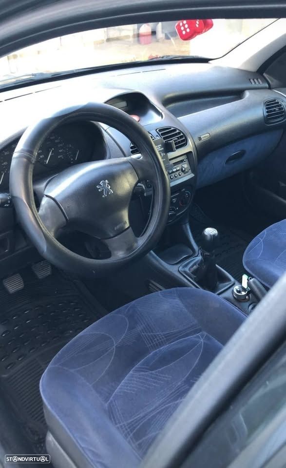 Peugeot 206 - 2