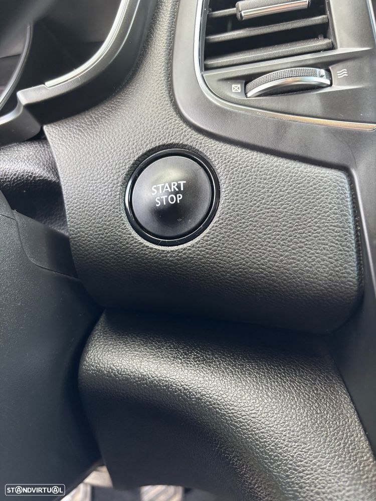 Renault Mégane TCe 140 GPF BOSE EDITION - 18