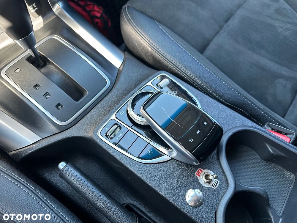 Mercedes-Benz Klasa X - 13